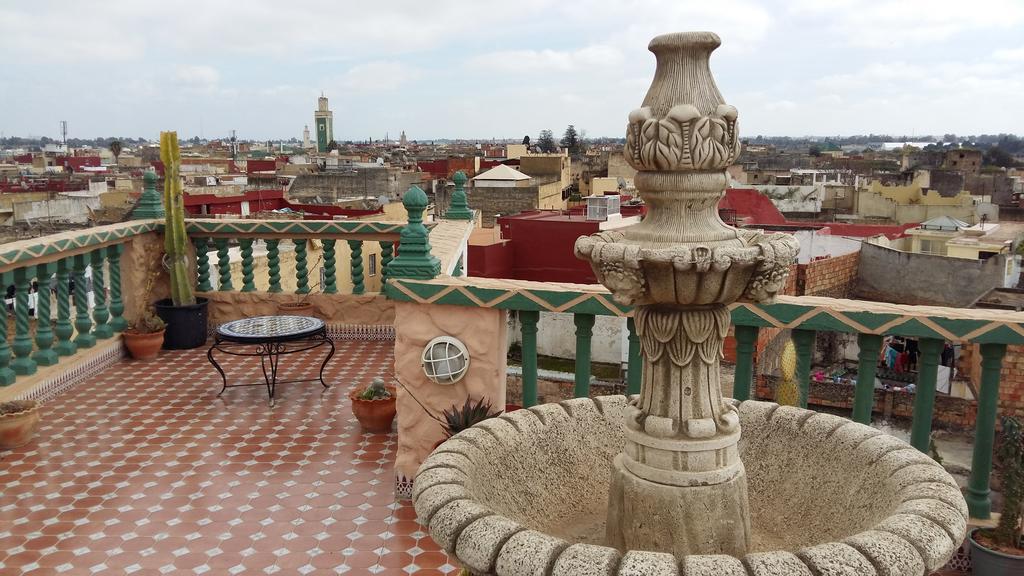 Riad Malak Meknes Bagian luar foto